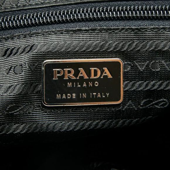 Prada Triangle Logo Plate B8495 Black Nylon Women Prada - Picture 9 of 10